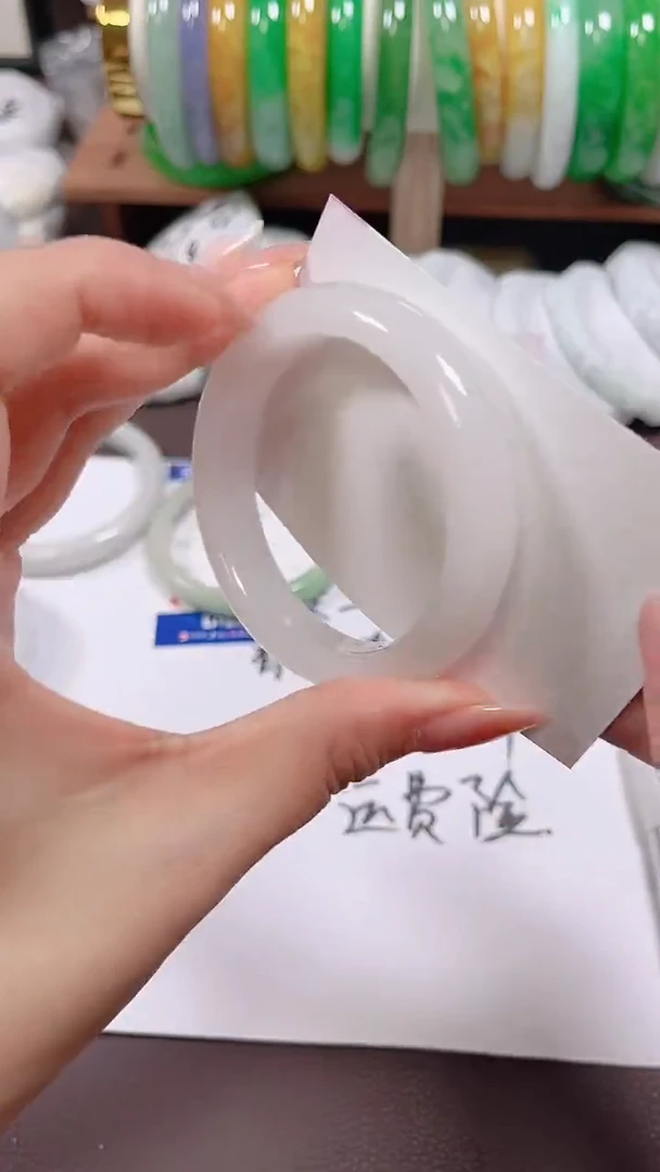 翡翠手镯未镶嵌手镯02