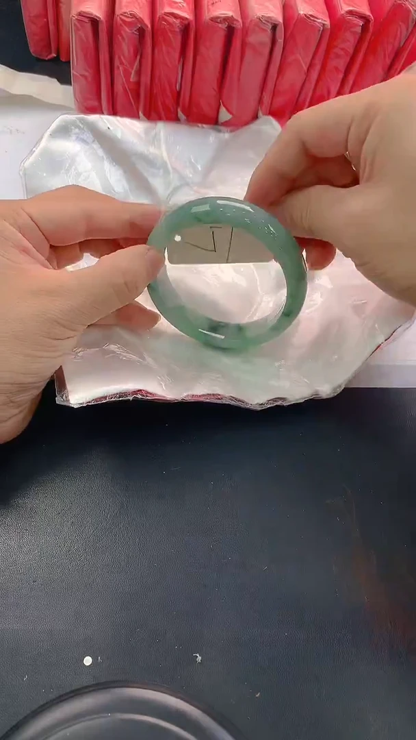 未镶嵌手镯翡翠272