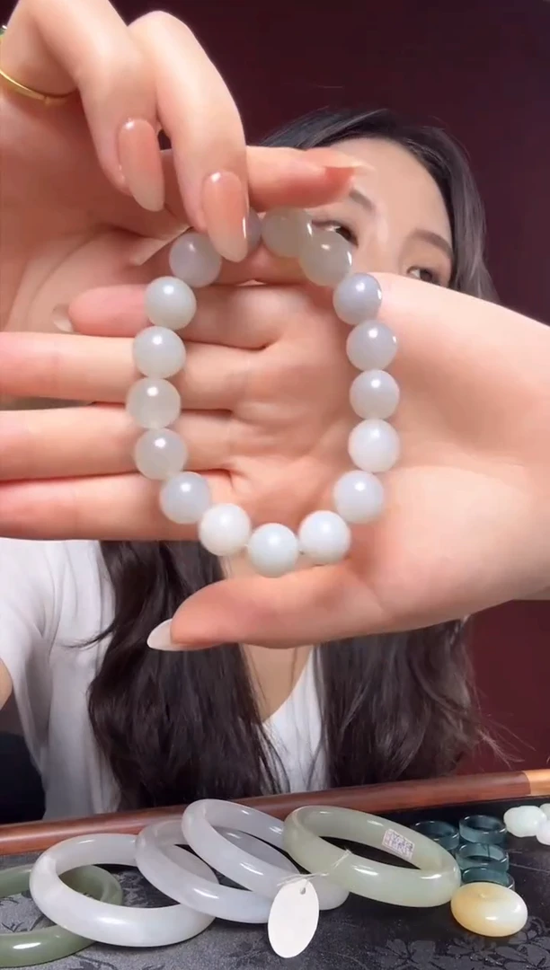 手串未镶嵌和田玉舒克和田玉晏紫手串