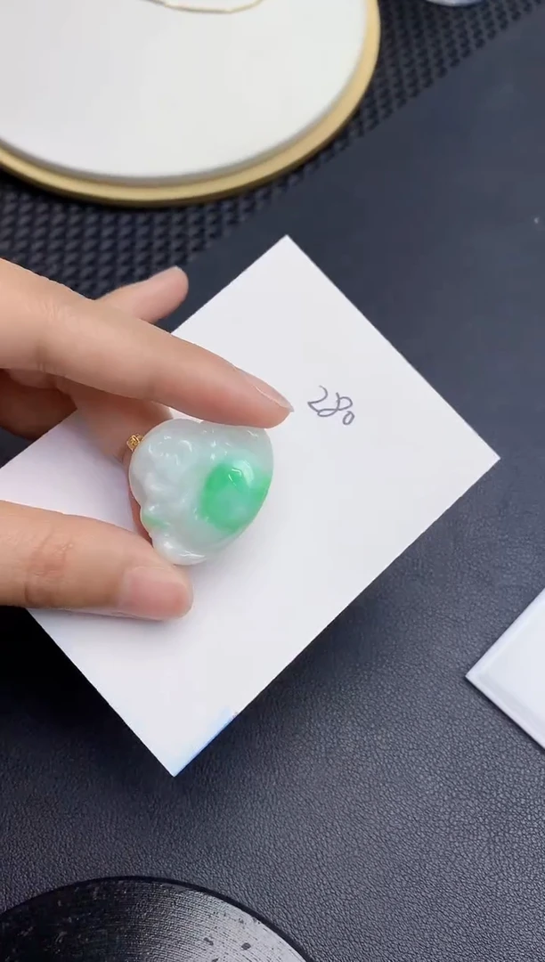 【闪购商品】翡翠颈饰18K金镶嵌000000000