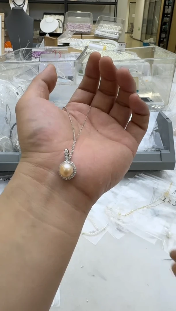 淡水珍珠未镶嵌吊坠(赠链)9-10mm 中国红