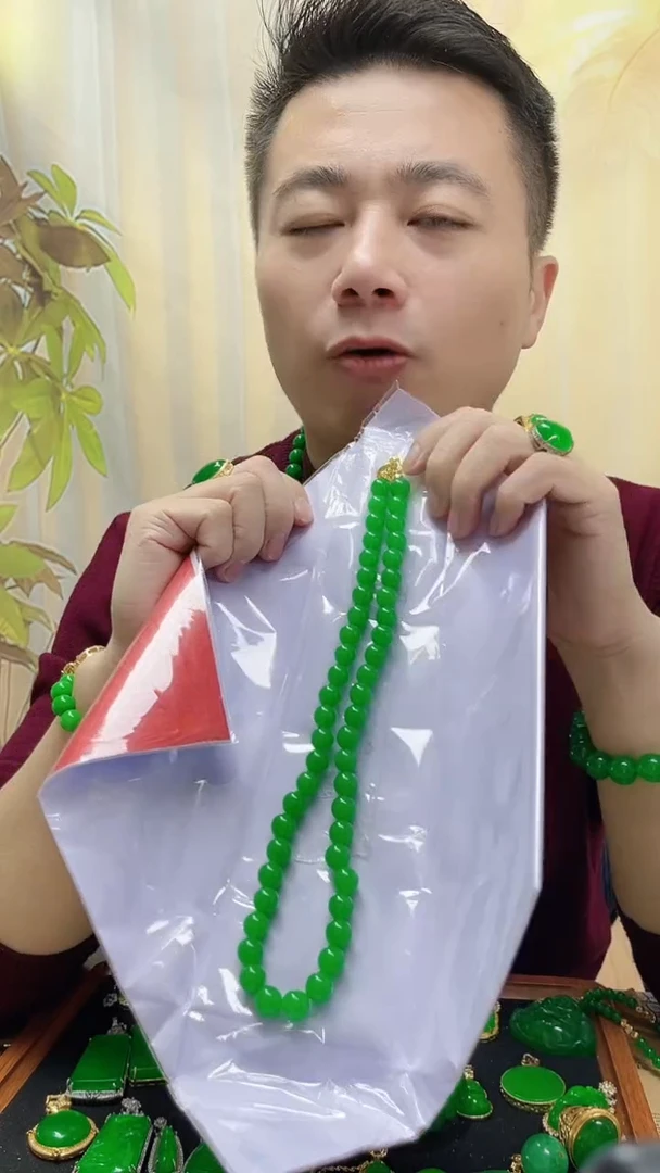 项链14K金镶嵌翡翠翡翠项链