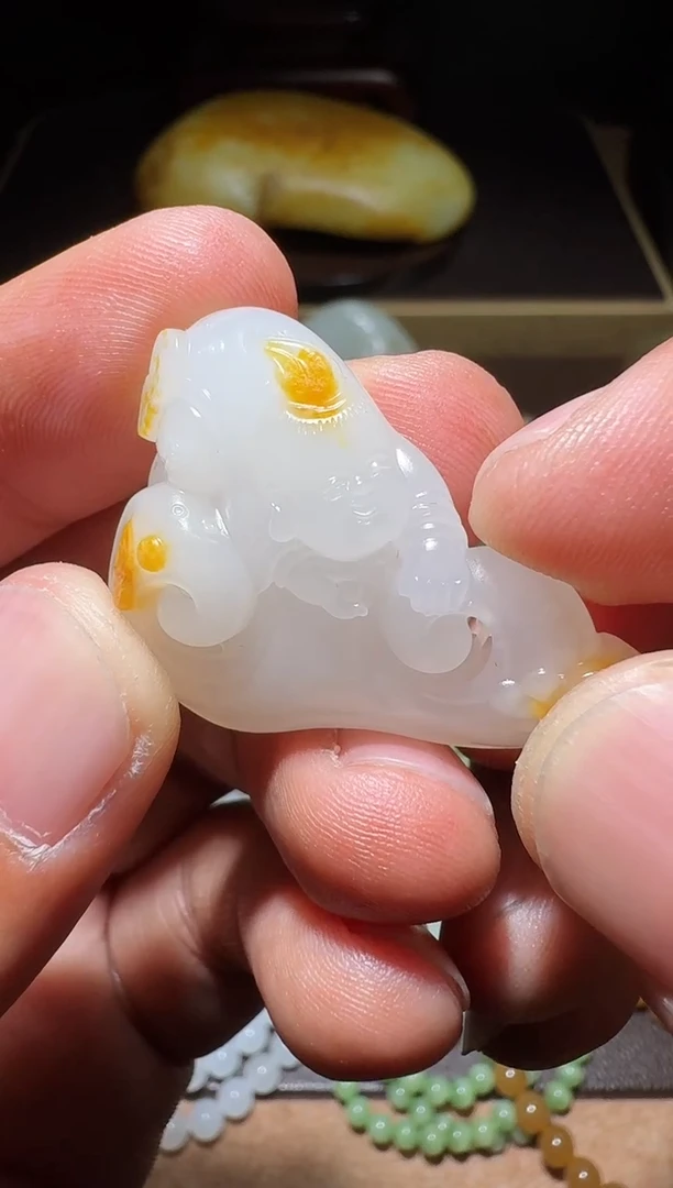 未镶嵌和田玉挂件和田玉