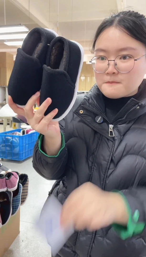 黑色宝宝棉鞋19公分9号