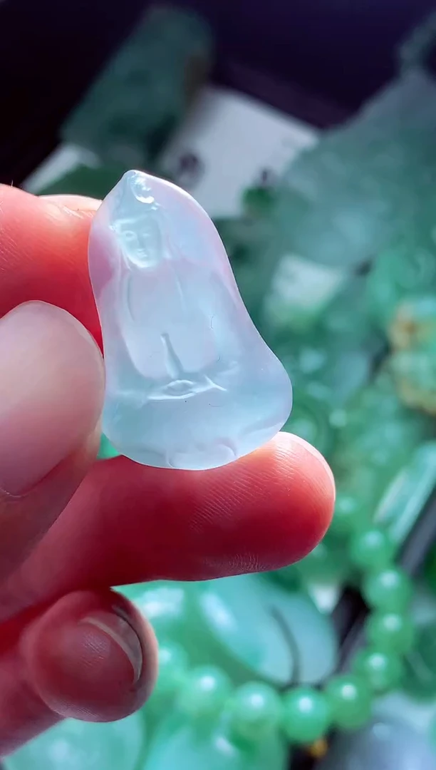 未镶嵌定制翡翠胡**?翡翠毛货定制