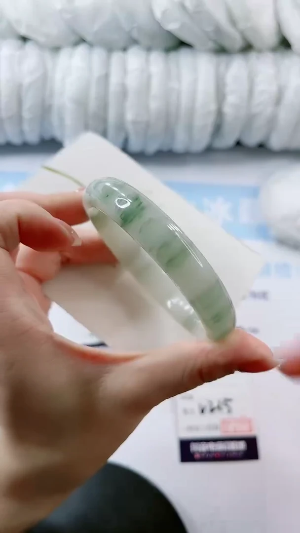 【闪购商品】石英质玉手镯未镶嵌多样性发货V215