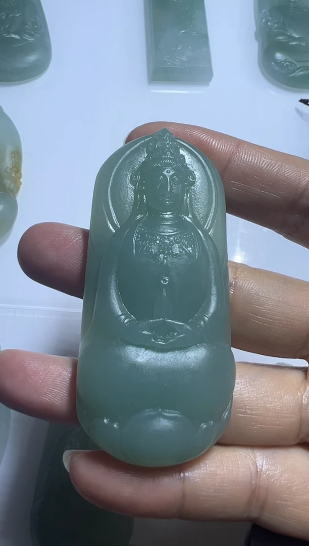 【闪购商品】定制翡翠未镶嵌观音