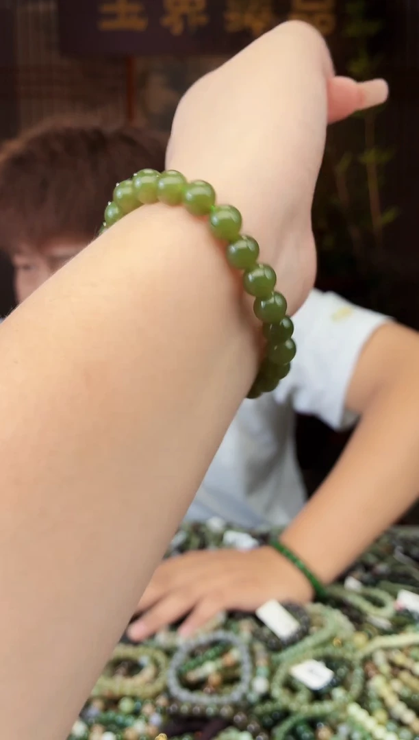 和田玉未镶嵌颈饰拍一发一