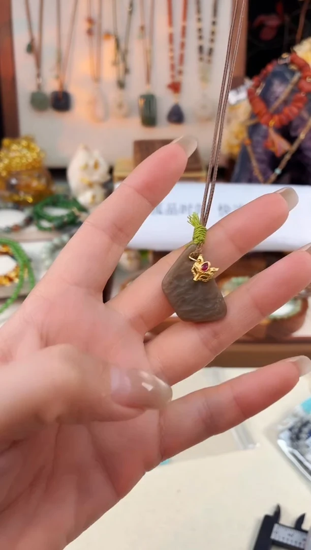 未镶嵌和田玉手饰@@I021D019699