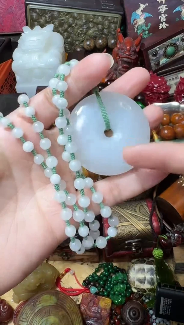 未镶嵌和田玉（白玉）挂件主播推荐：一物一拍，讲解为准！