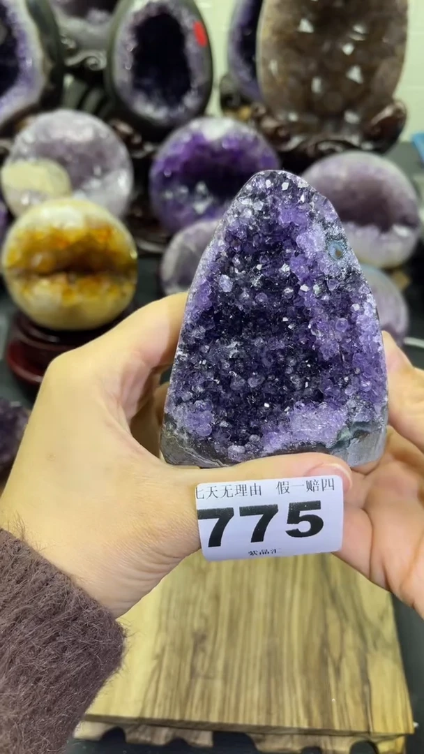 未镶嵌大型摆件（非配饰）紫晶775号摆件