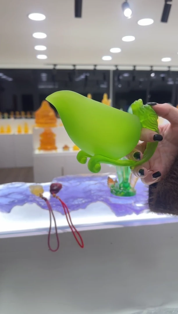 手工艺品琉璃绿色大号公道