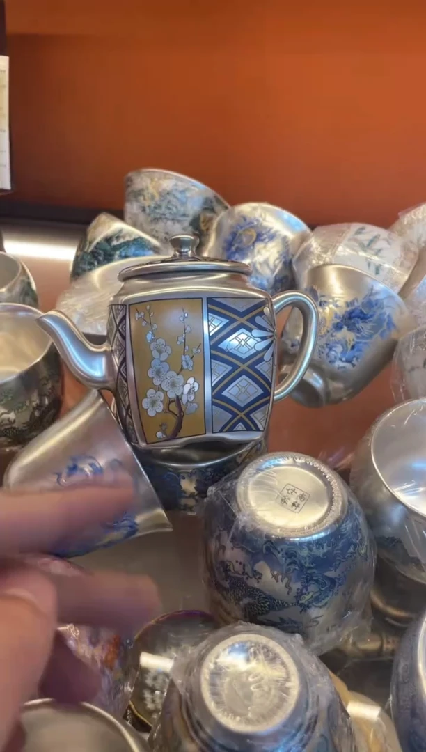 【闪购商品】瓷片@@@@@@@@@@春风四方壶