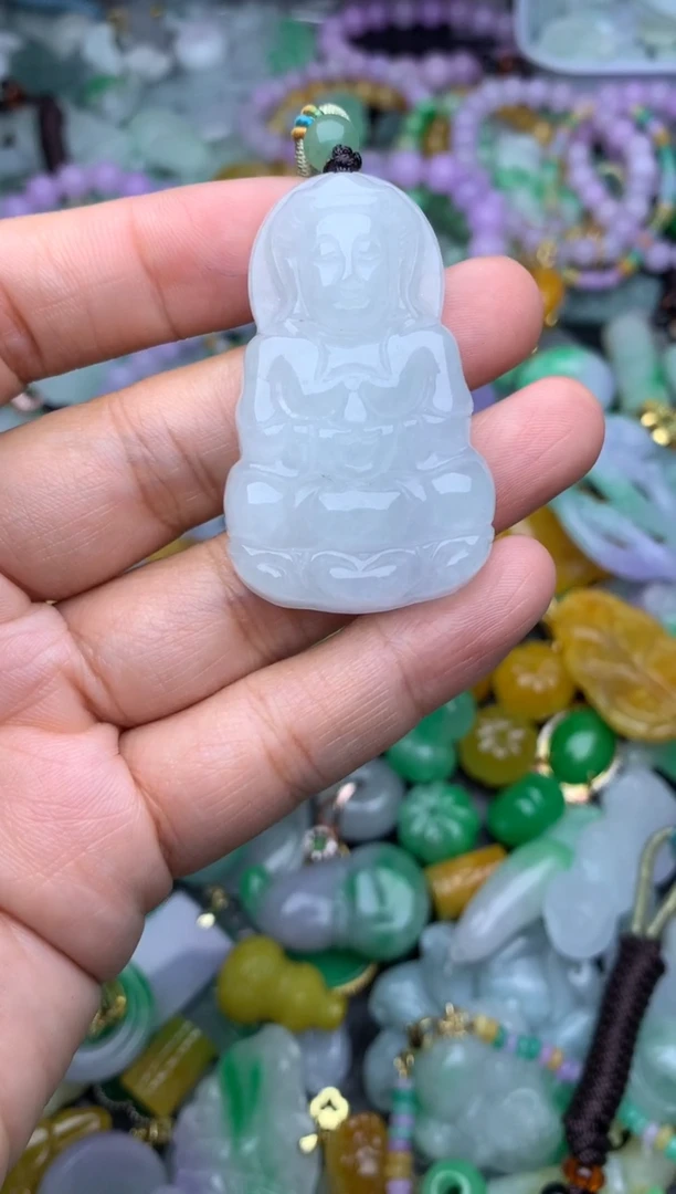 颈饰未镶嵌翡翠天然缅甸翡翠吊坠