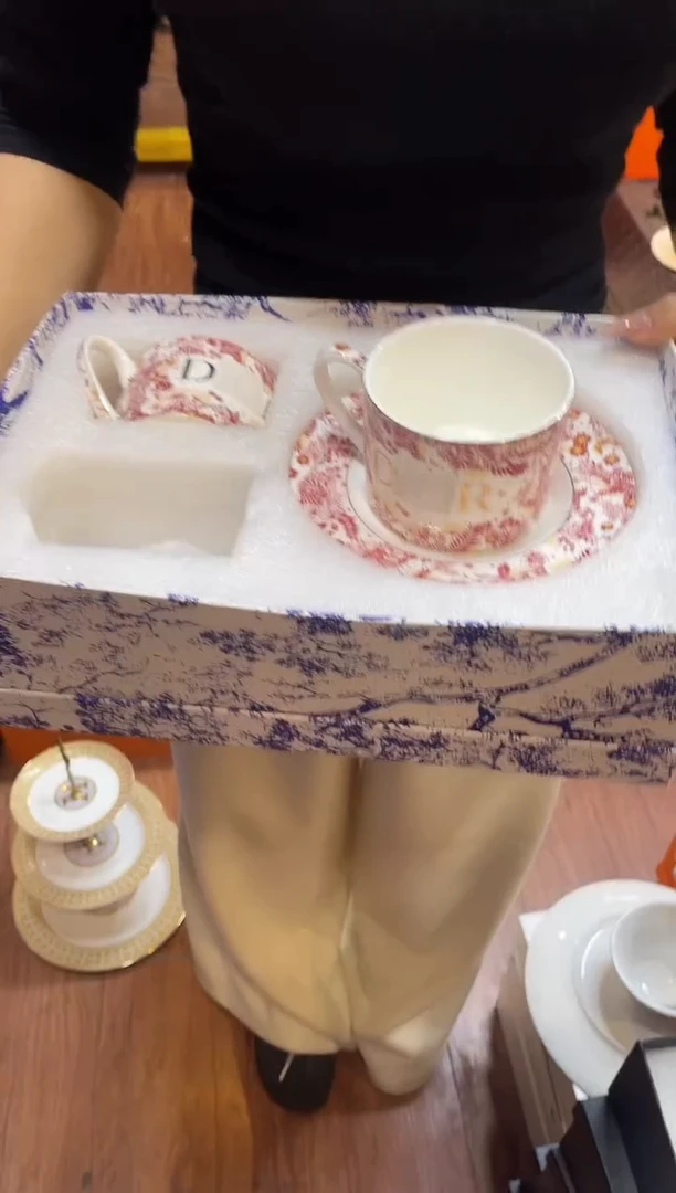 杯鸿辉家品牌瓷器，京东包邮！