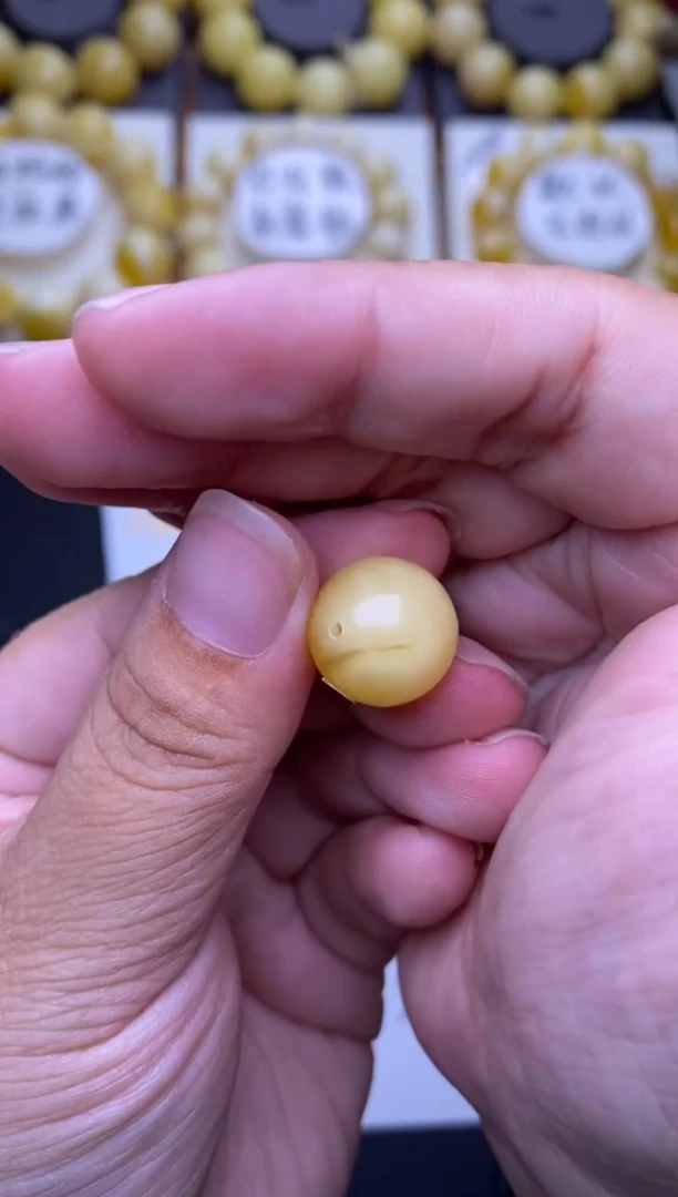 裸石琥珀未镶嵌大小姐珠宝严选94