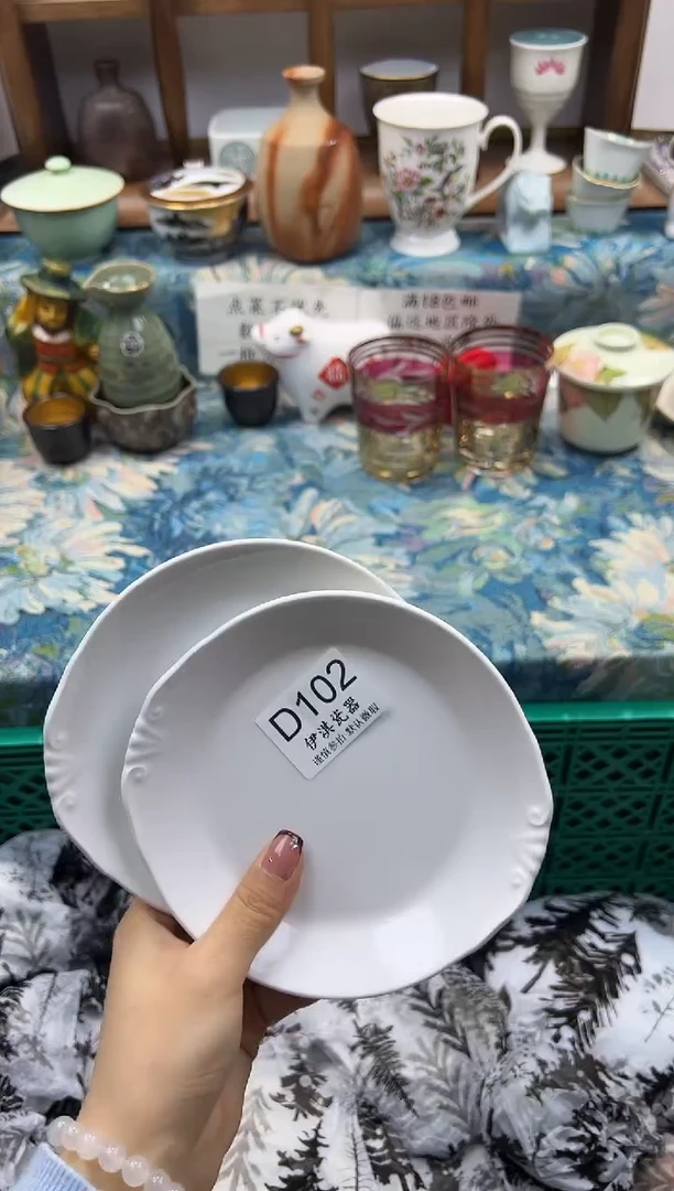 瓷片木*              D102