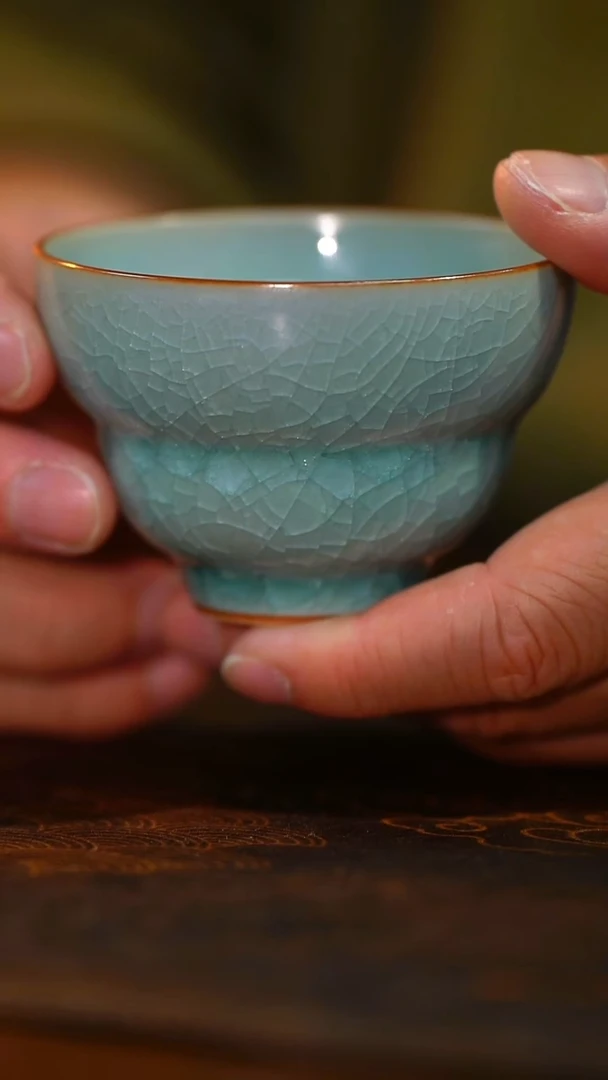 吴进 龙泉青瓷冰裂纹葫芦杯