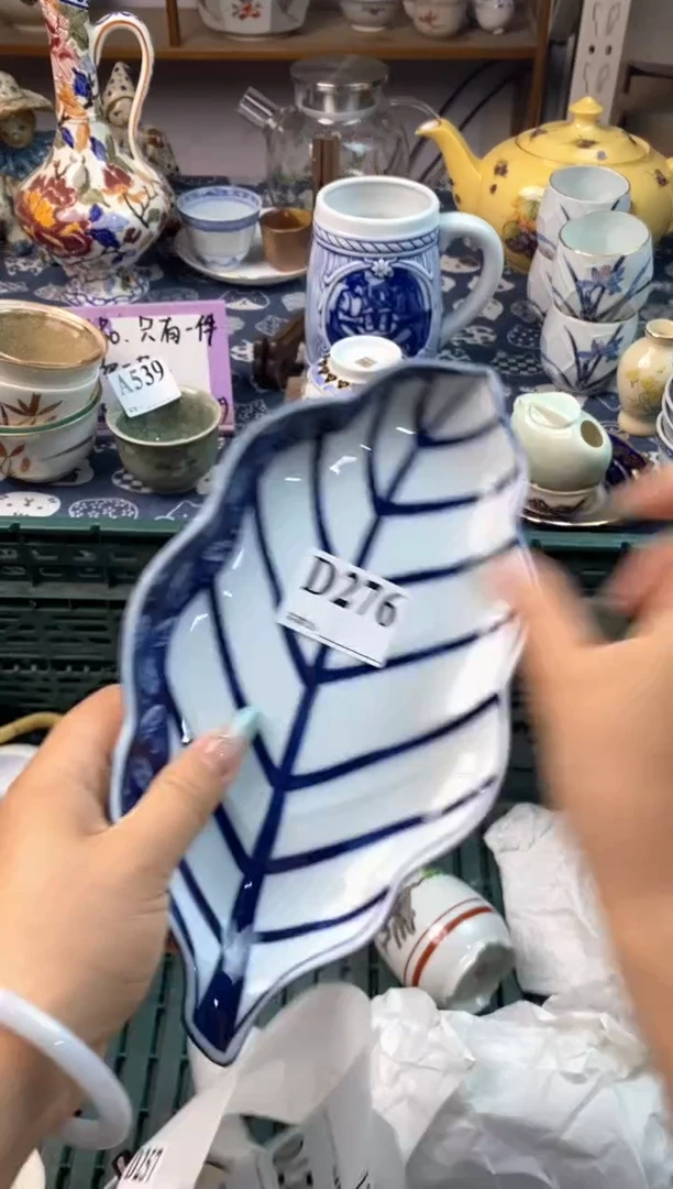 瓷片[○･｀Д´･ ○][○･｀Д´･ ○]