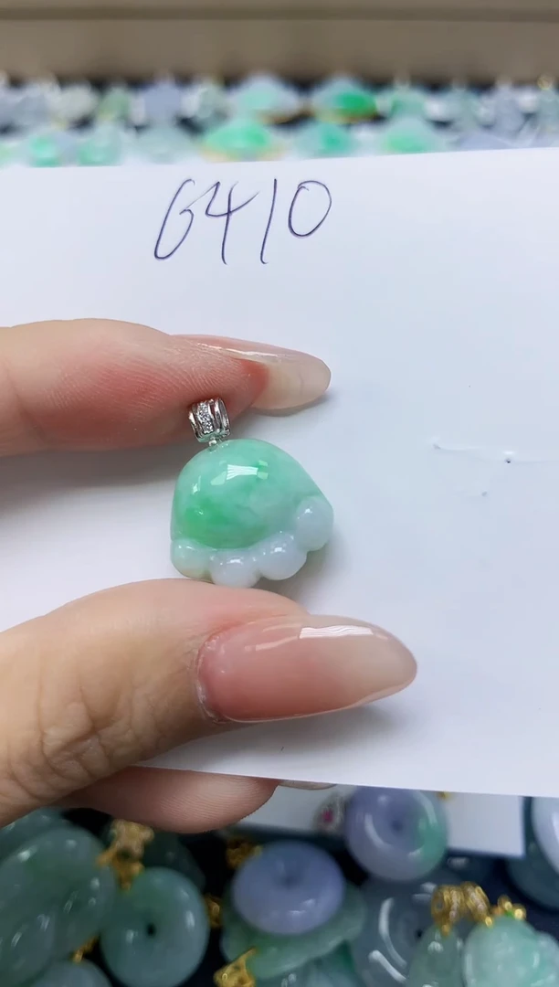 翡翠未镶嵌颈饰 天然缅甸翡翠A货
