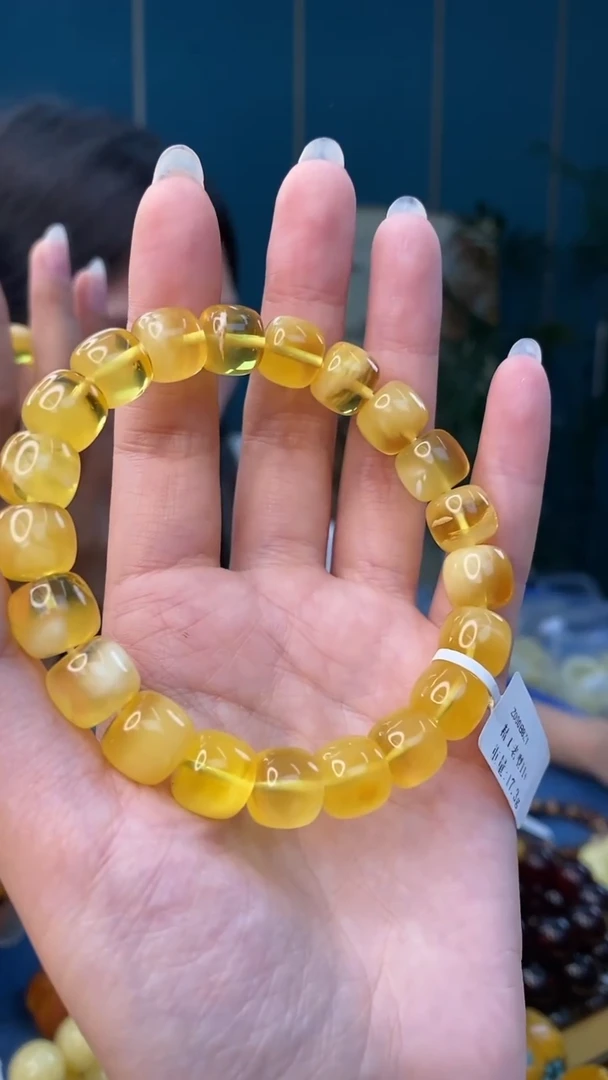 裸石琥珀未镶嵌1/5多样性发其一73