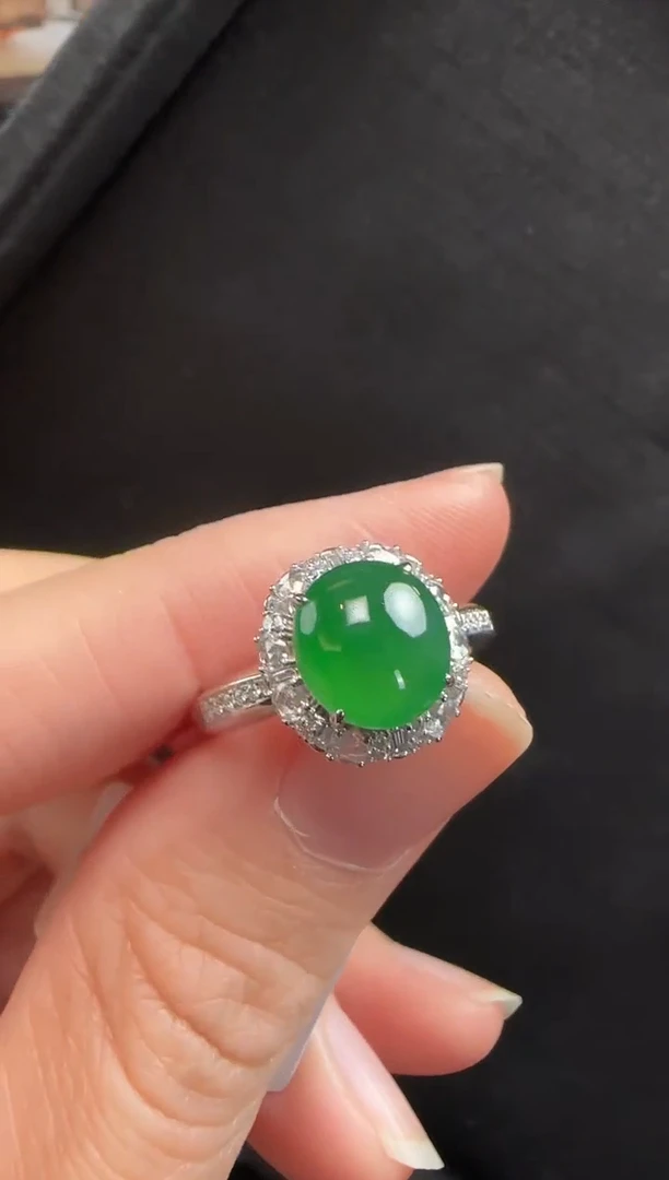 18K金镶嵌戒指翡翠639蛋面一枚