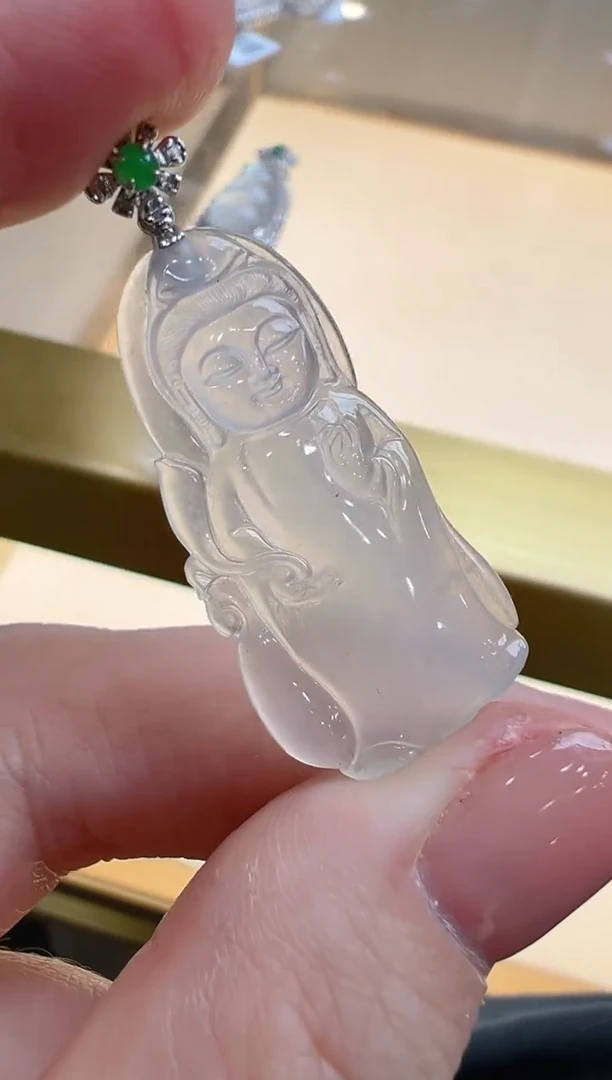 【闪购商品】翡翠吊坠(不含链)18K金镶嵌多样性发货拍一发一