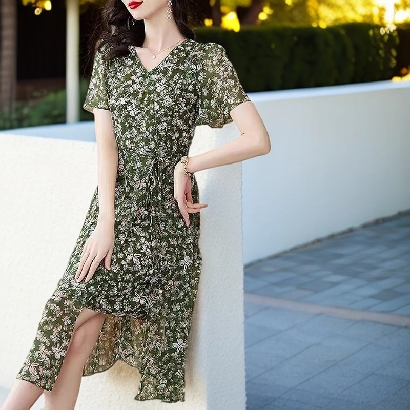 085#绿【木兮兮专属】2025年夏季新款气质收腰显瘦百搭时尚连衣裙