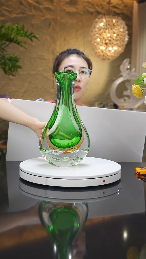 瓷片福利琥珀绿花瓶带底座