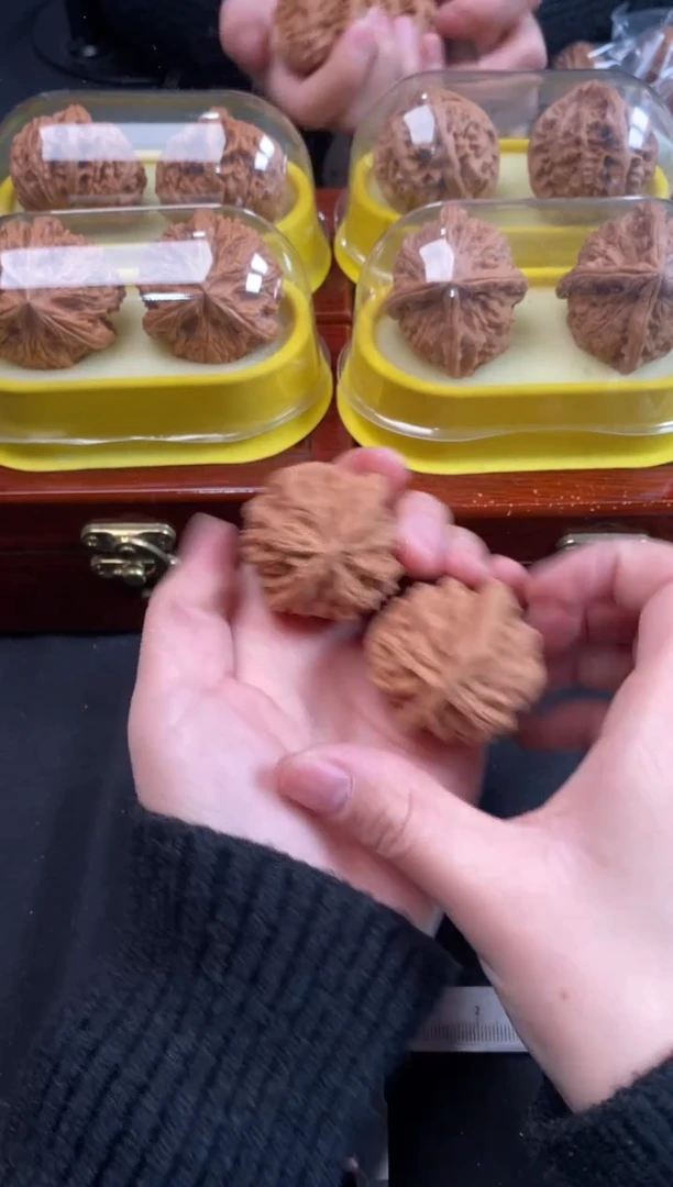 把件文玩核桃苹果园40尺A467