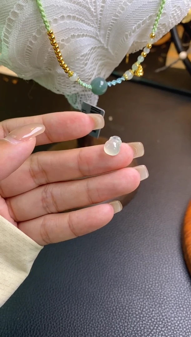 颈饰未镶嵌翡翠薰*草净货15603