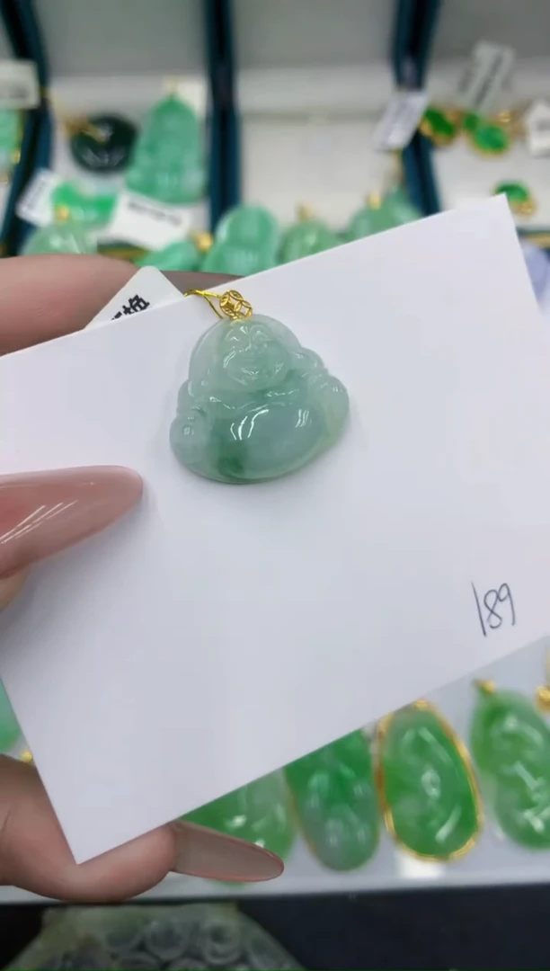 颈饰18K金镶嵌翡翠111111