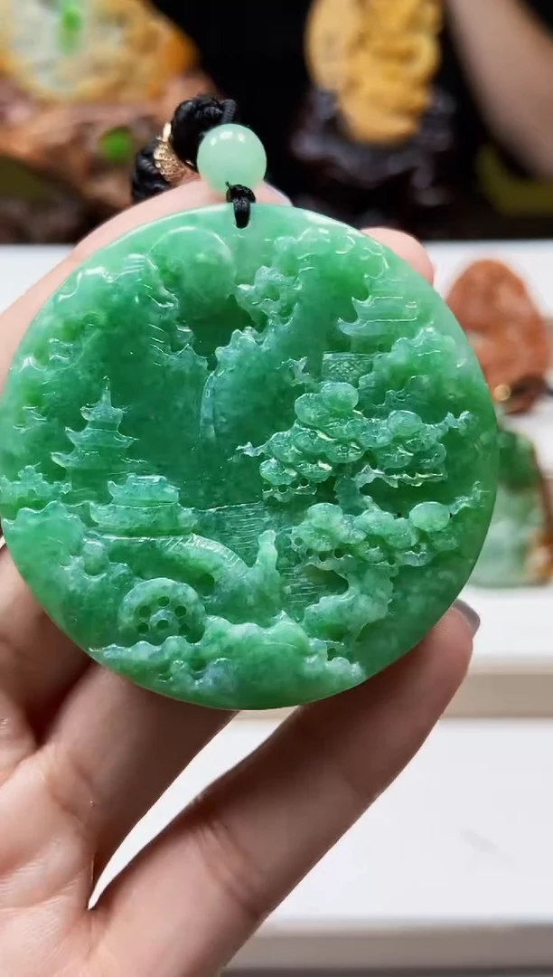 颈饰未镶嵌翡翠翡翠A货
