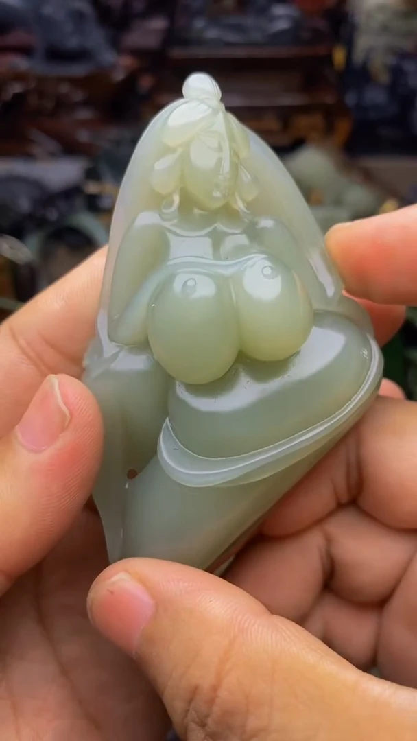 和田玉未镶嵌把件1