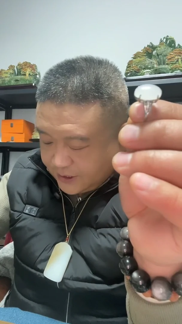 合金戒指和田玉白玉戒指