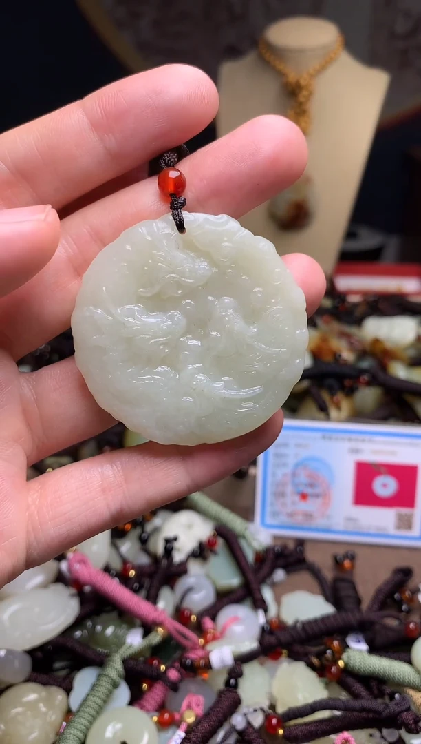 颈饰未镶嵌和田玉新疆料青海料清水和田玉吊坠