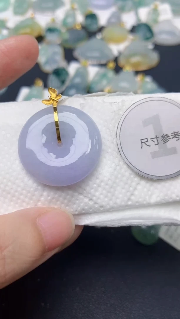 颈饰18K金镶嵌翡翠天然缅甸A货翡翠