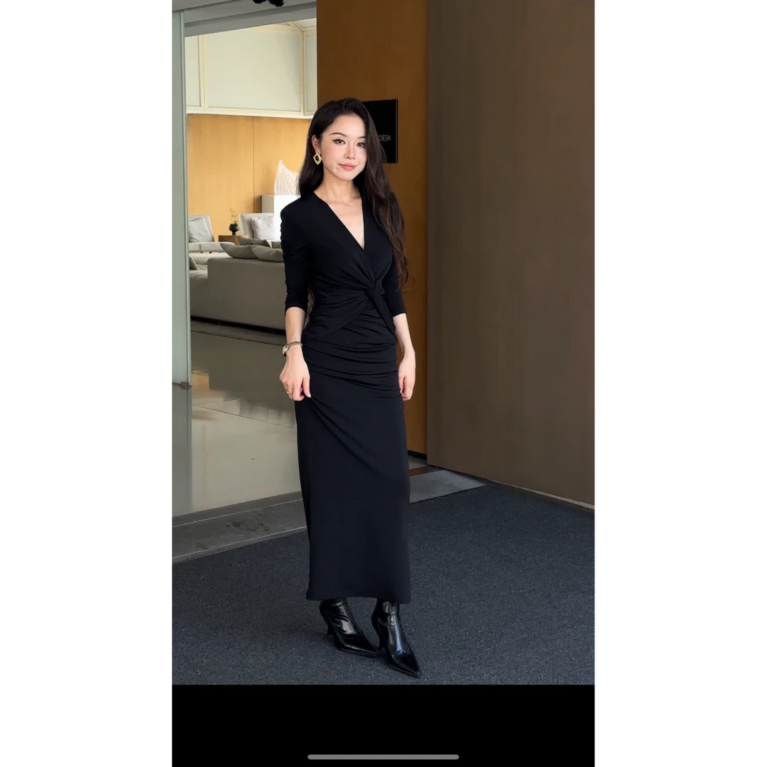 裁一2025新品修身V领长款连衣裙25-143