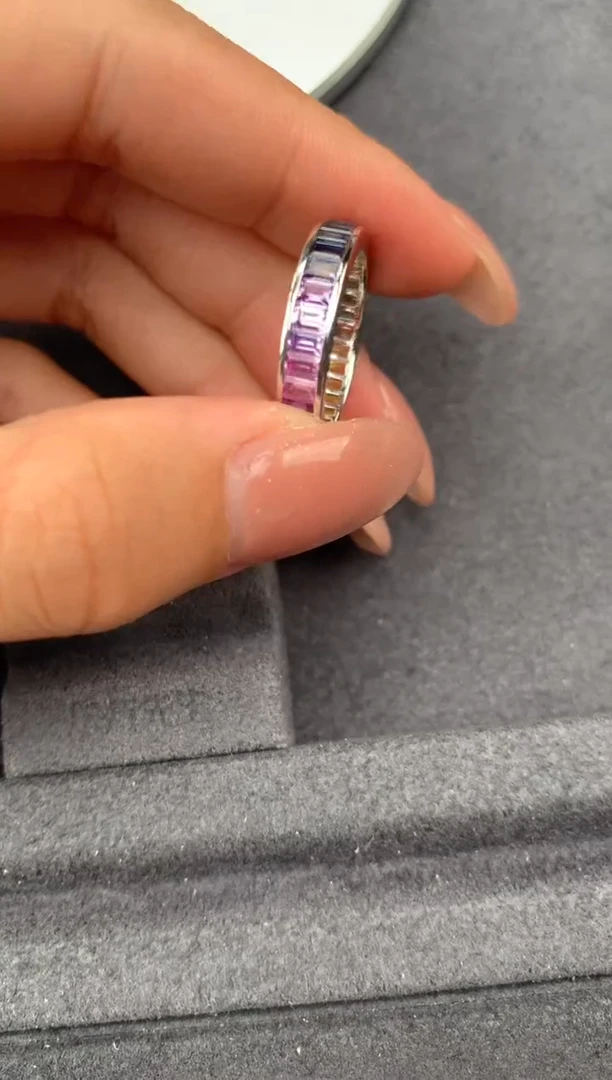 戒指彩色蓝宝石18K金镶嵌2.7ct彩蓝宝戒指定制 fc