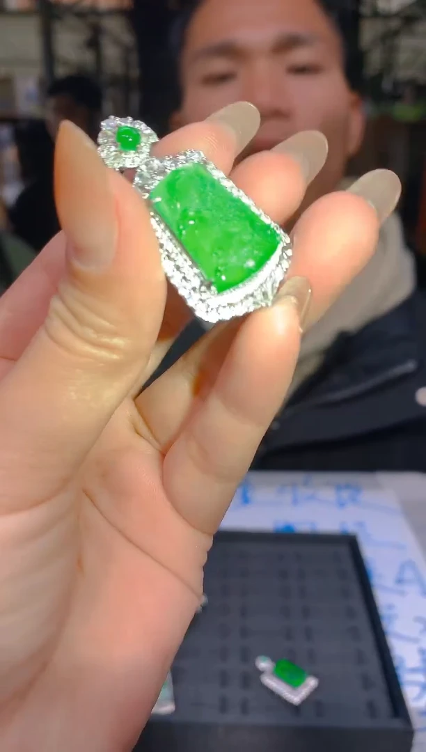 【闪购商品】定制翡翠未镶嵌15定制翡翠 多样性发货（发其一）