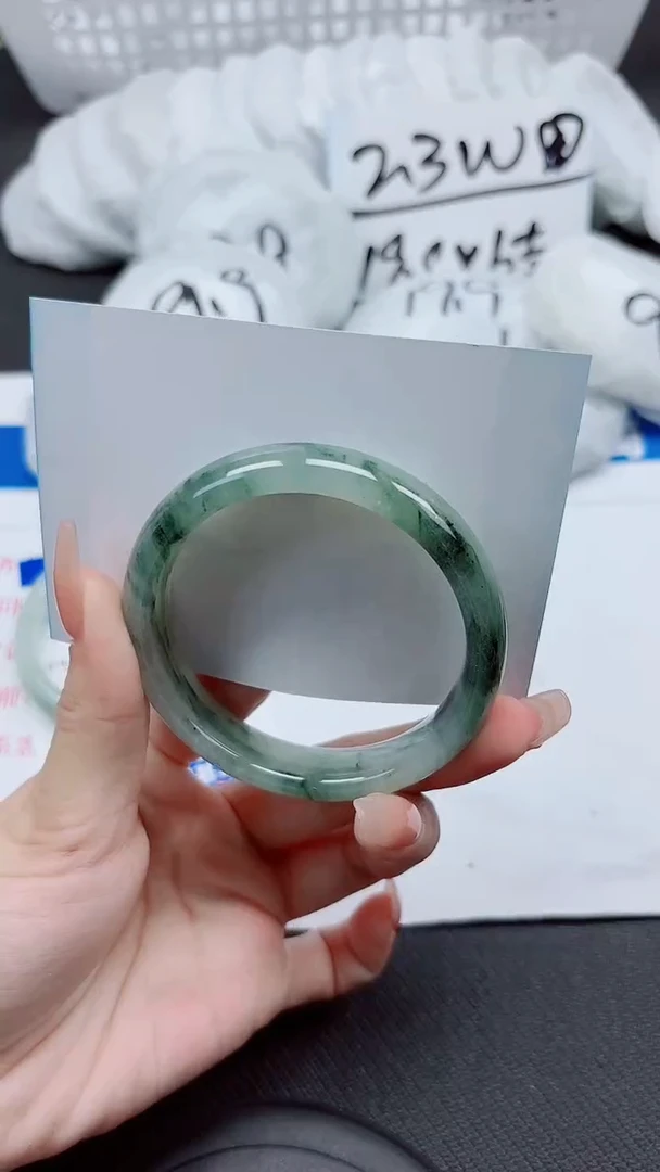 石英质玉手镯未镶嵌A209-56.57