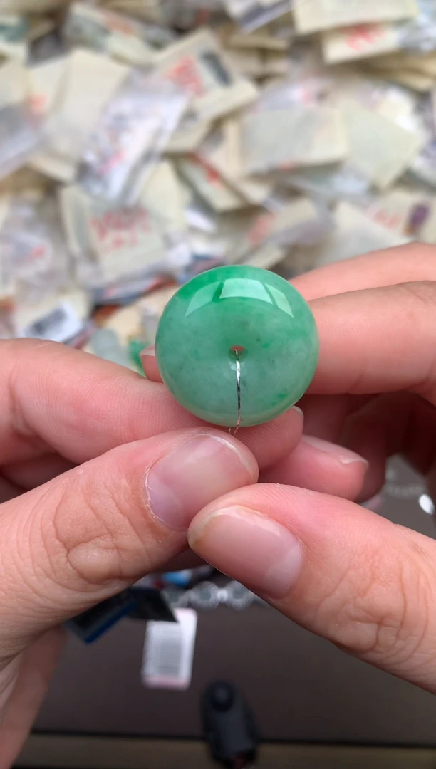 翡翠挂件未镶嵌—
