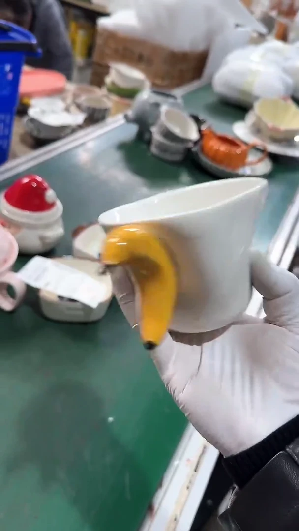 陶瓷香蕉杯 微瑕凑满20元包邮