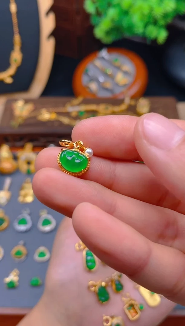 翡翠银S925镶嵌吊坠(不含链)如意万能扣