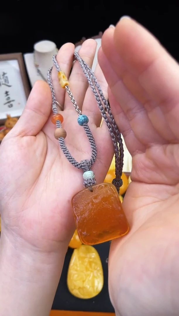 琥珀未镶嵌珠宝奇石柒月