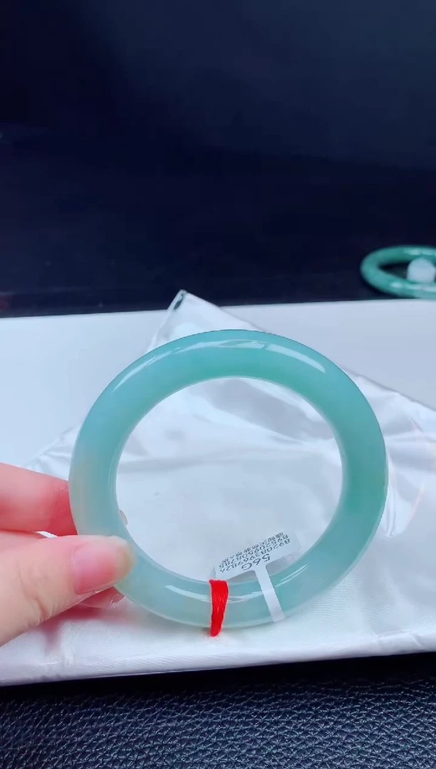 翡翠手镯未镶嵌缅甸天然翡翠A货手镯