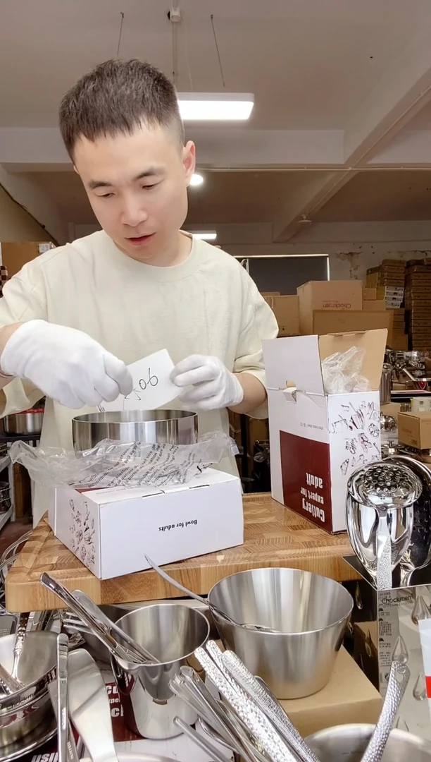 A06 微瑕小怪兽传承大碗