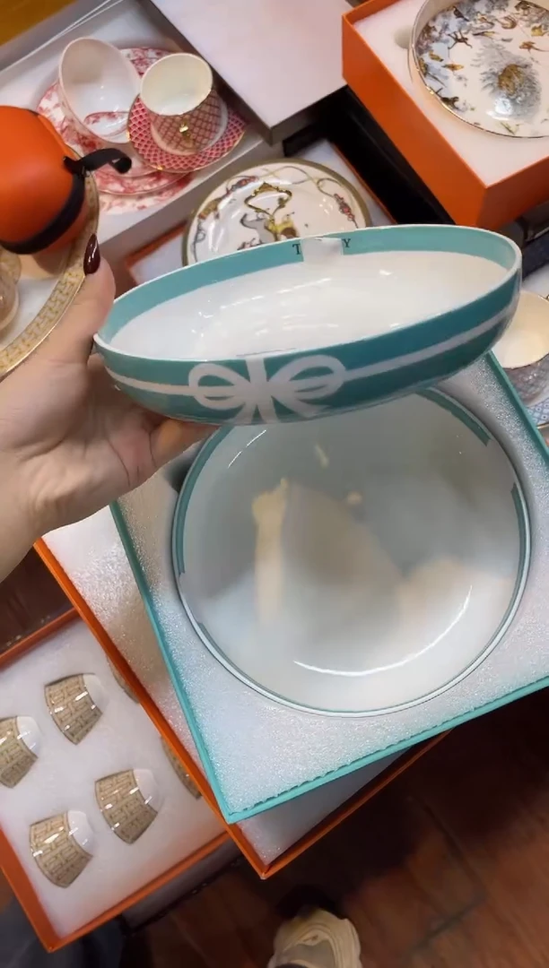 杯鸿辉家品牌瓷器，京东包邮！