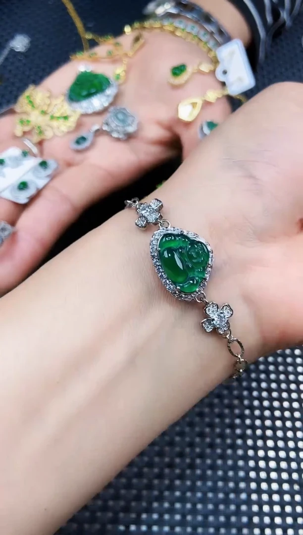 【闪购商品】翡翠手链未镶嵌111111111