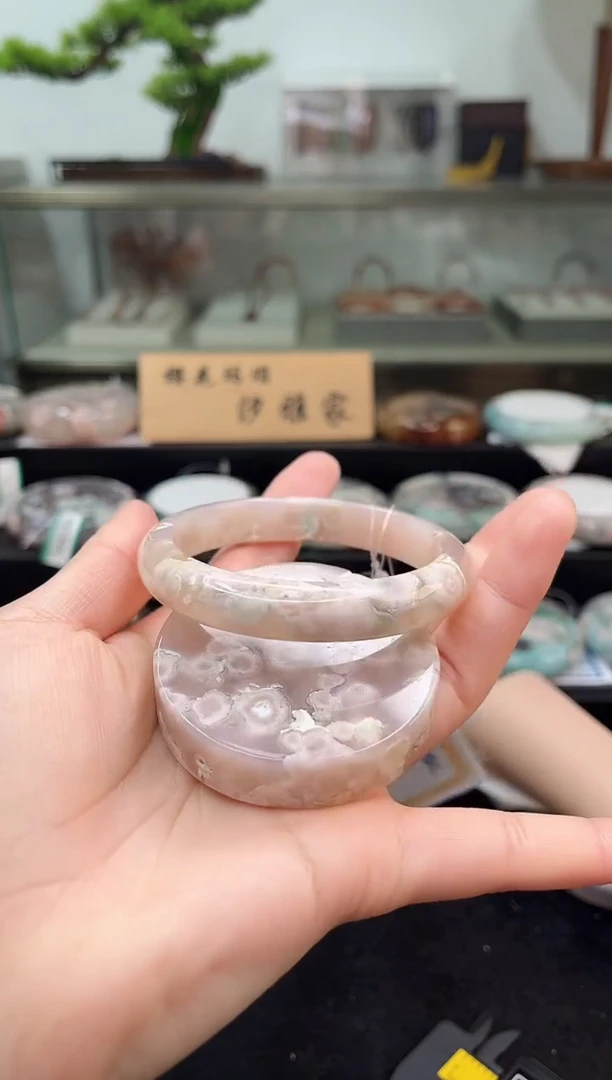 未镶嵌手镯石英质玉60圈口（赠品镯心）6886090